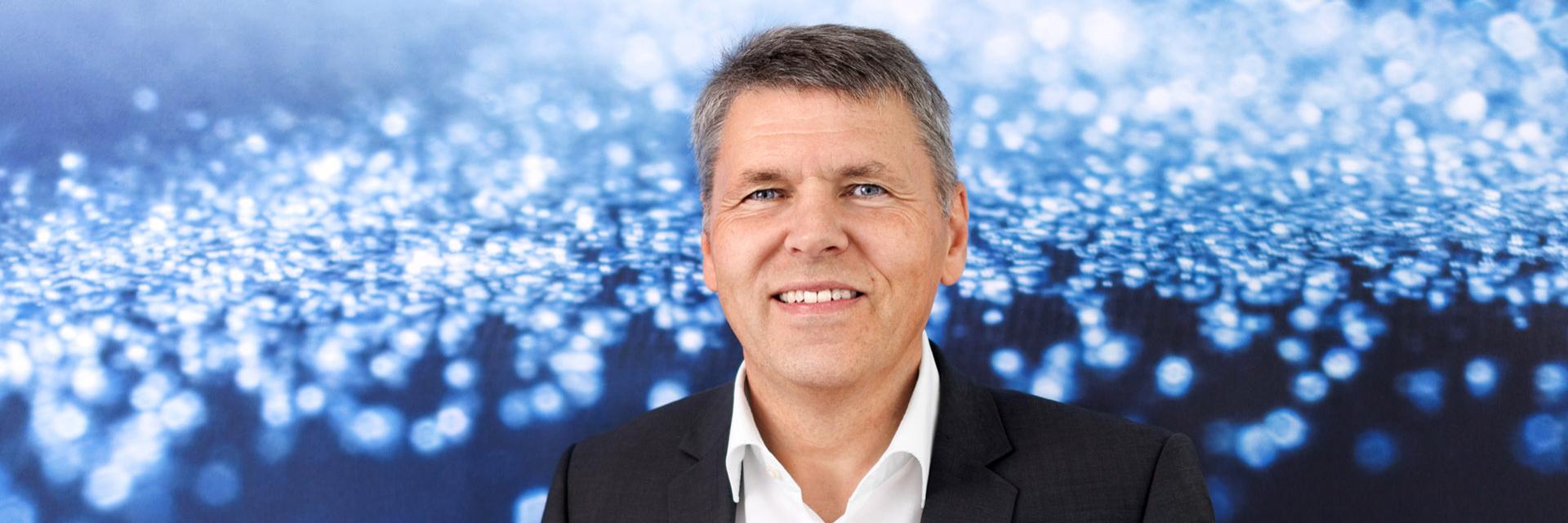 Dr. Michael Bolle 