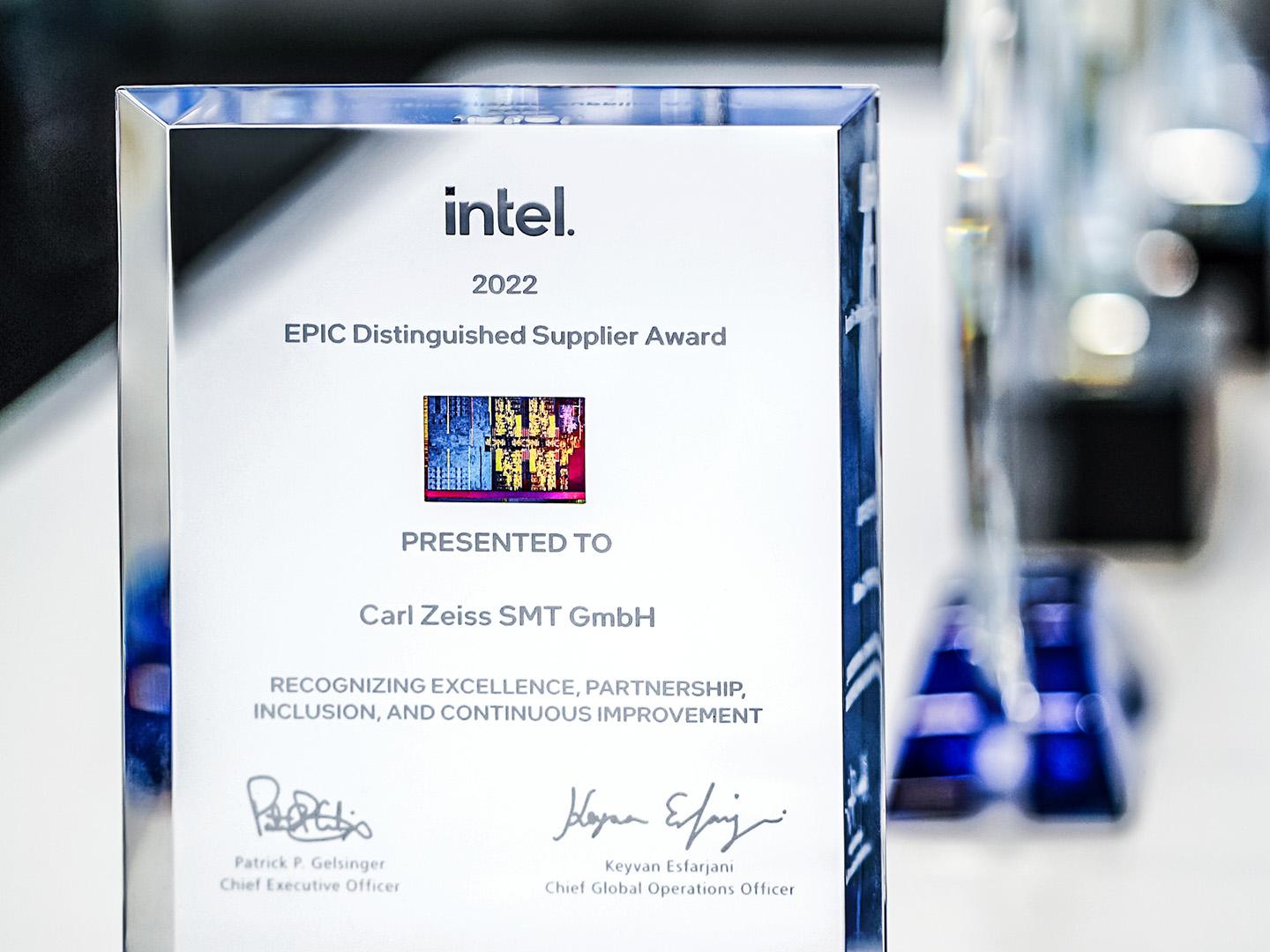 ZEISS earns Intel’s 2022 EPIC Distinguished Supplier Award