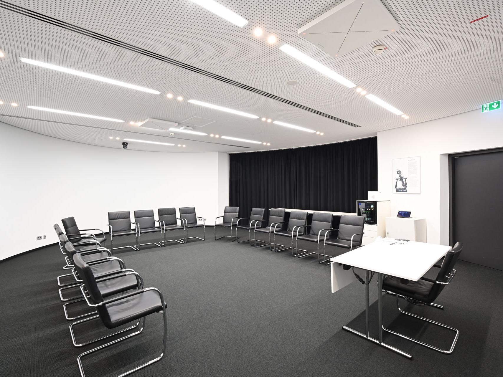 ZEISS Forum, Skymaster