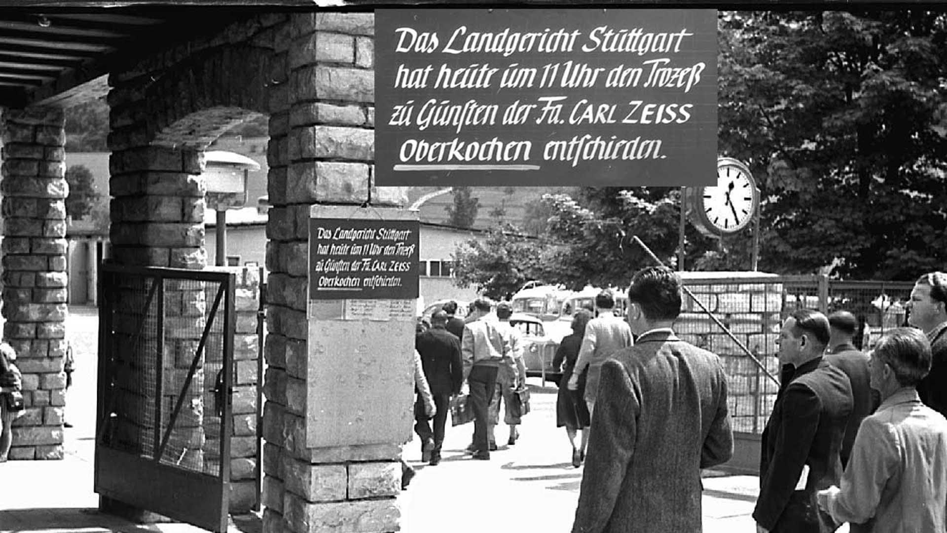 Division | In 1953 collaboration between Jena and Oberkochen had to cease. Across the world, the conflict surrounding the trademark lasted until 1989.