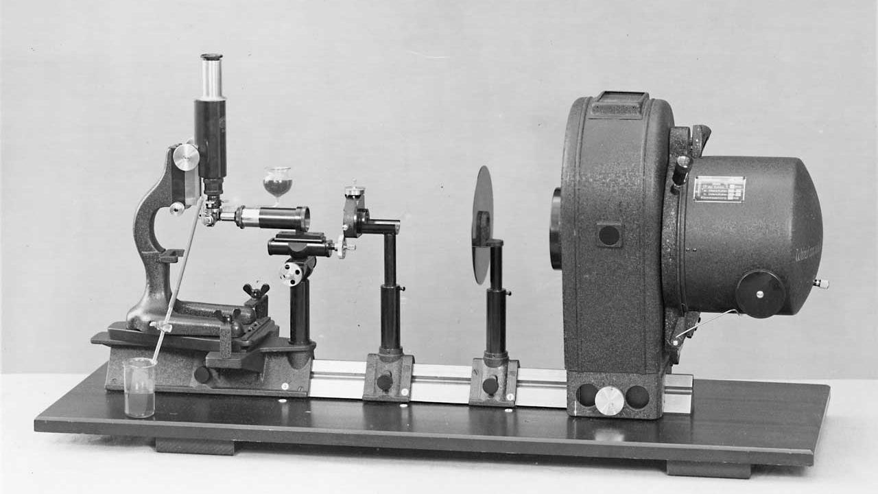 Invention of the ultramicroscope by Henry Siedentopf and Richard A. Zsigmondy. 