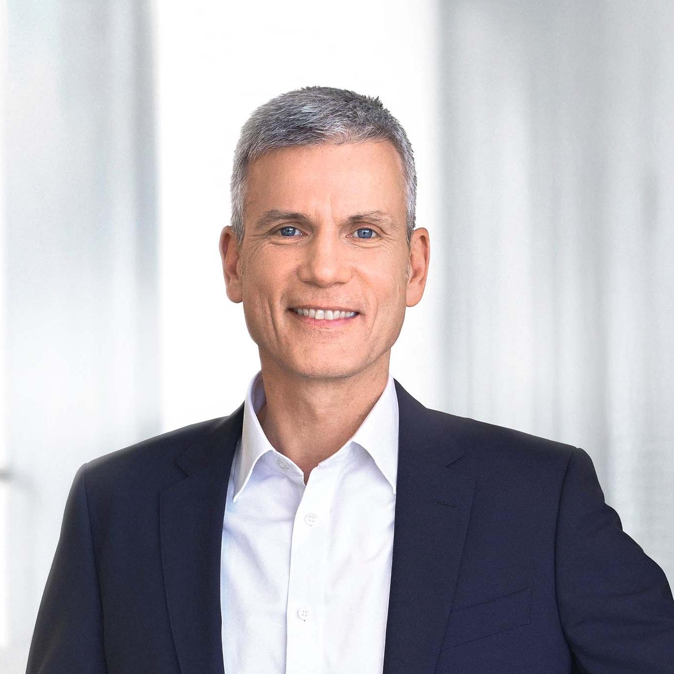 Profile picture of Andreas Pecher, President and CEO of the ZEISS Group