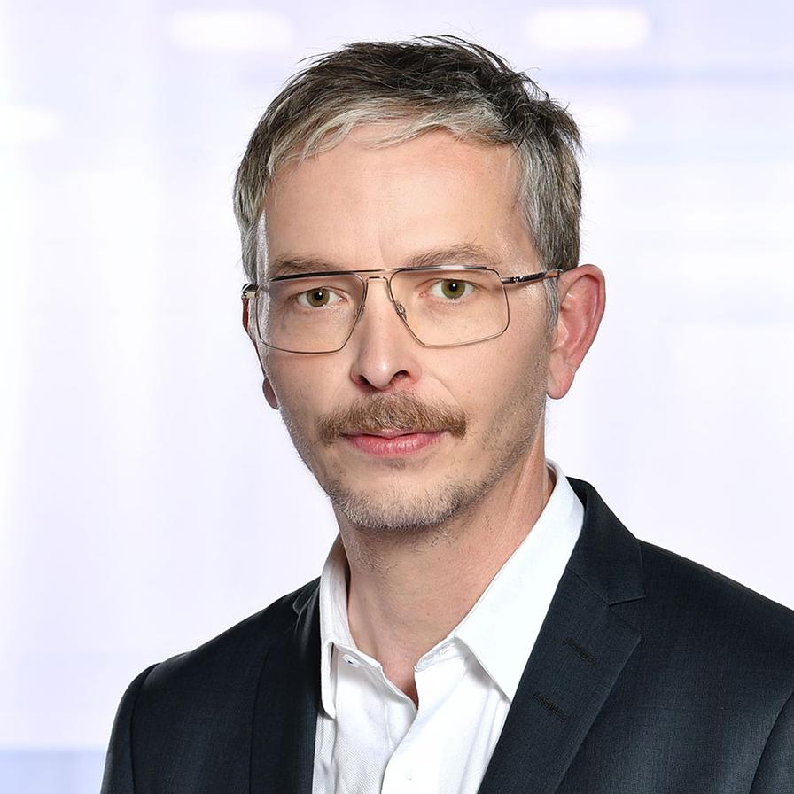 This portrait shows Joachim Kuss