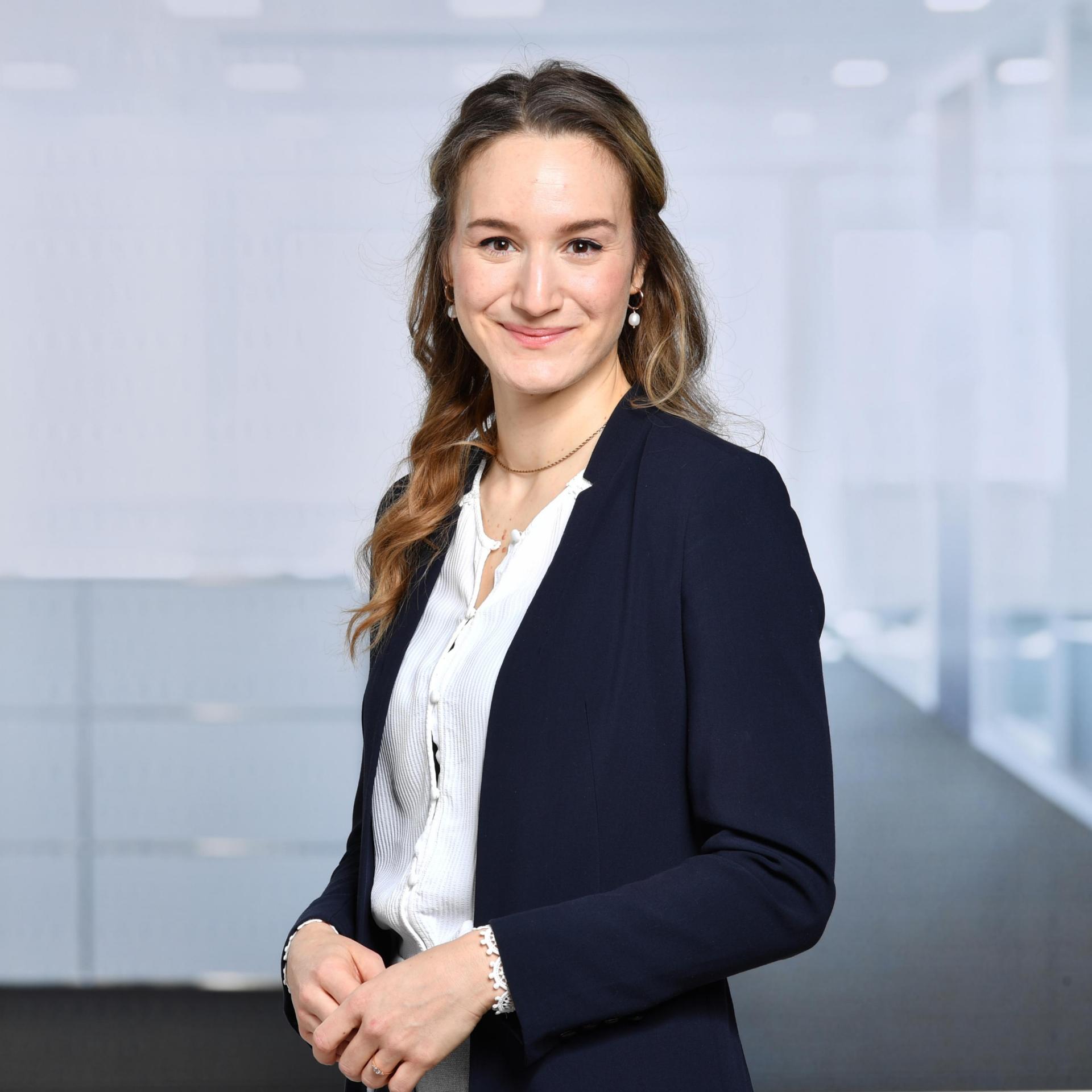 Profile picture of Alina Stein