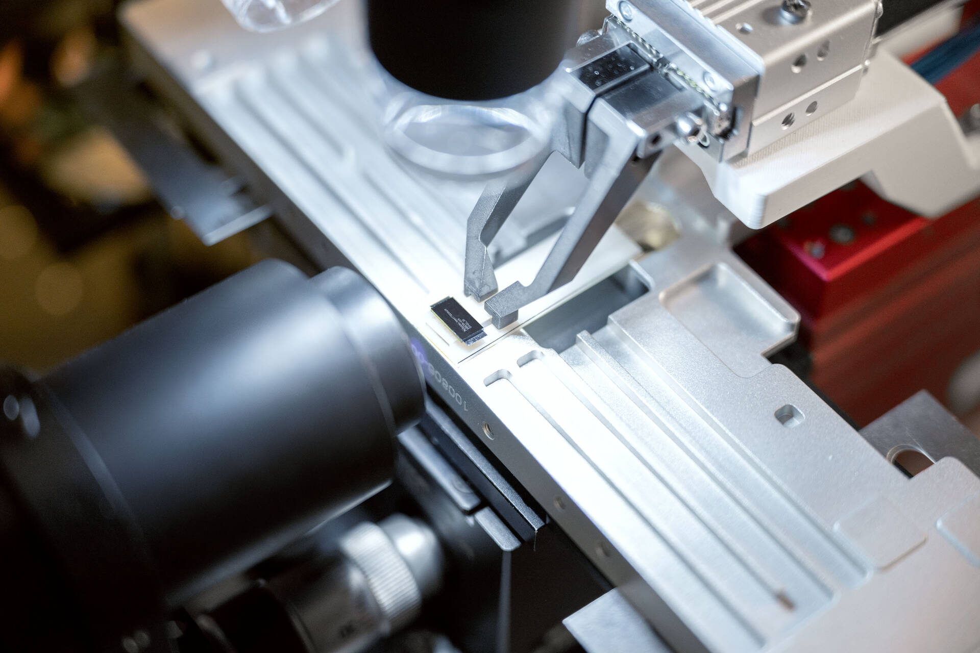An optical sensor in the lab