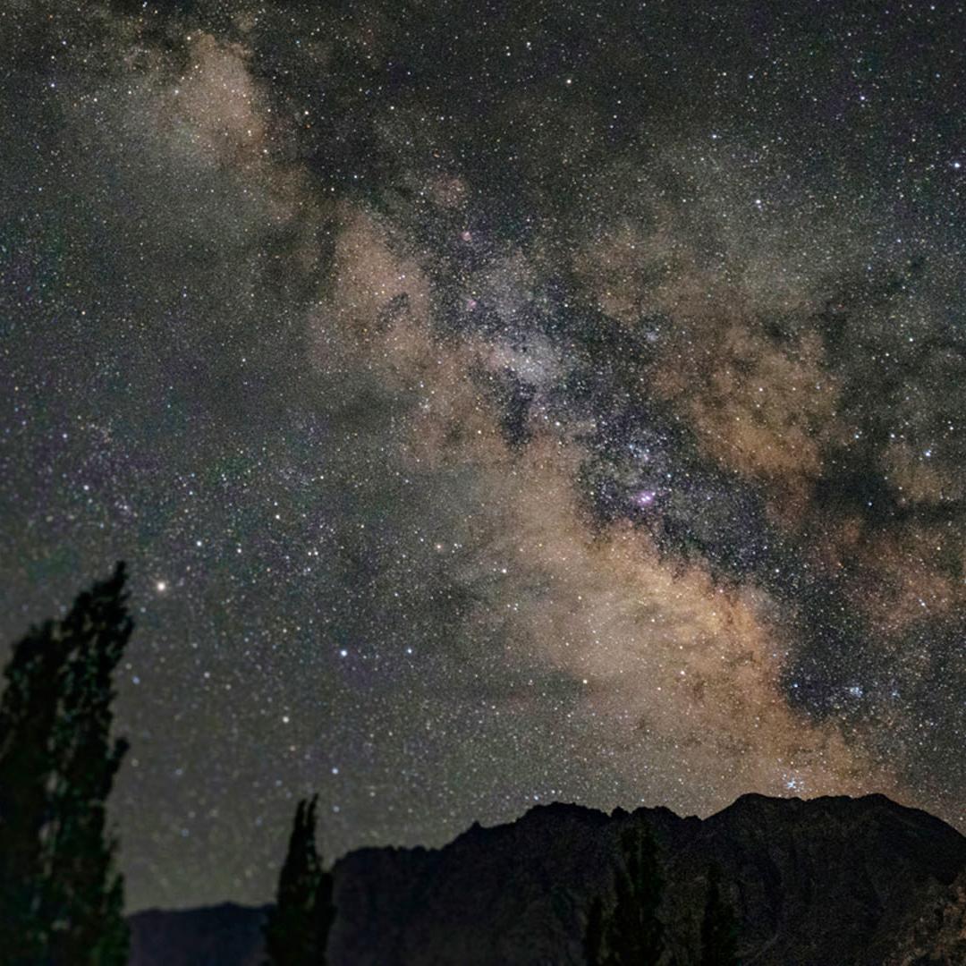 Astrophysicist Dr. Suzanna Randall researches outer space and focuses on the evolution of stars.