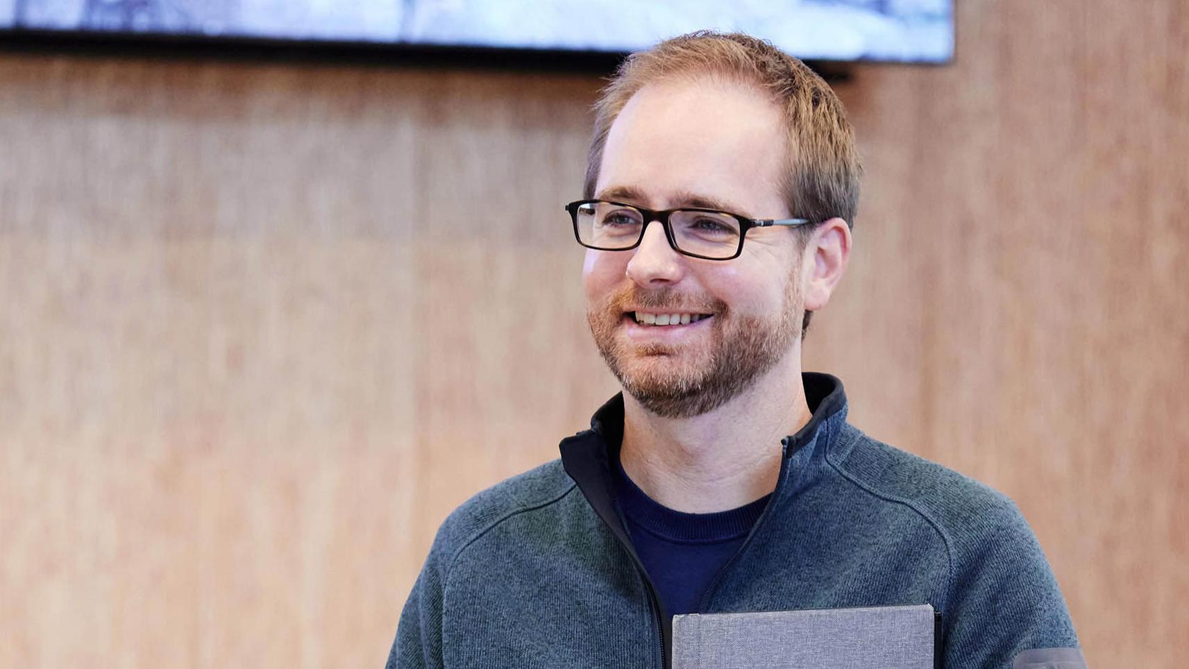 Dr. Oliver Plümper, earth scientist and associate professor at Utrecht University