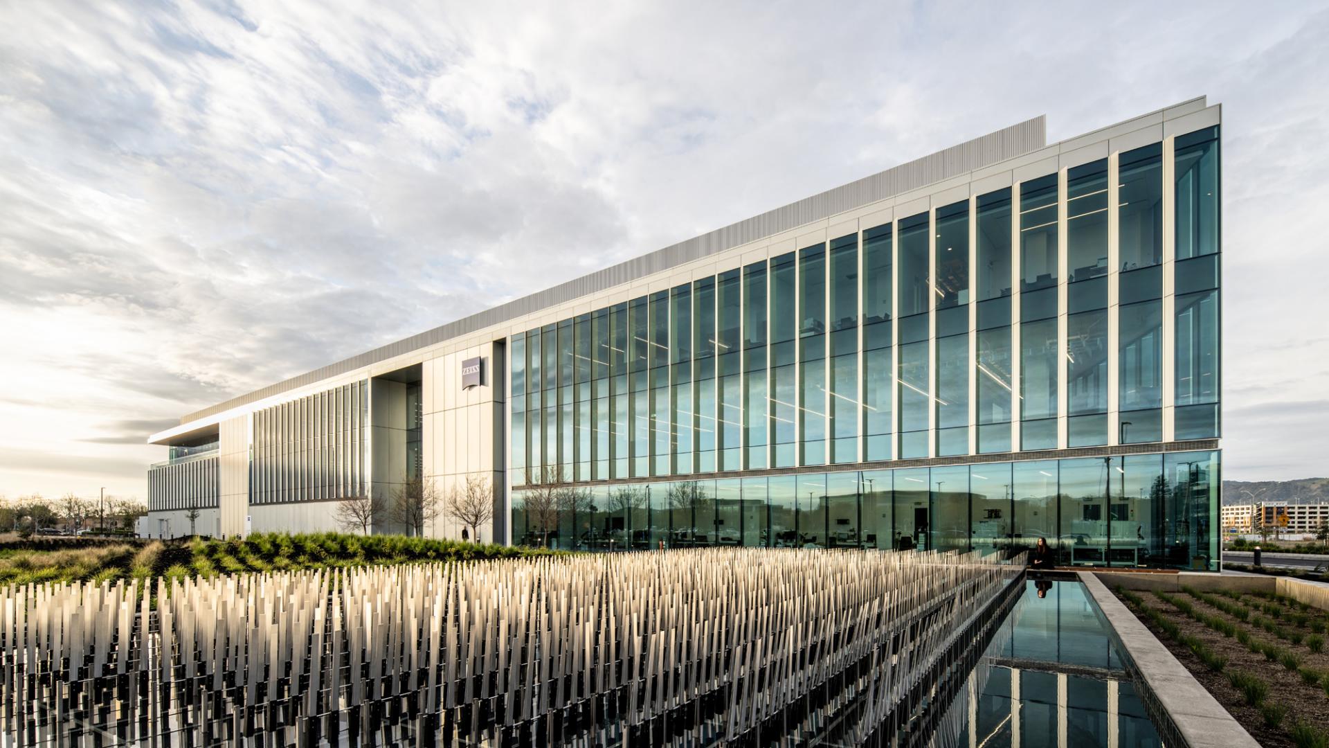 Image of the ZEISS HQ Building in Dublin, California, Photography by Jason O’Rear