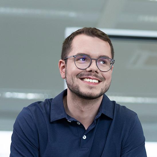Profile picture of Julian.
