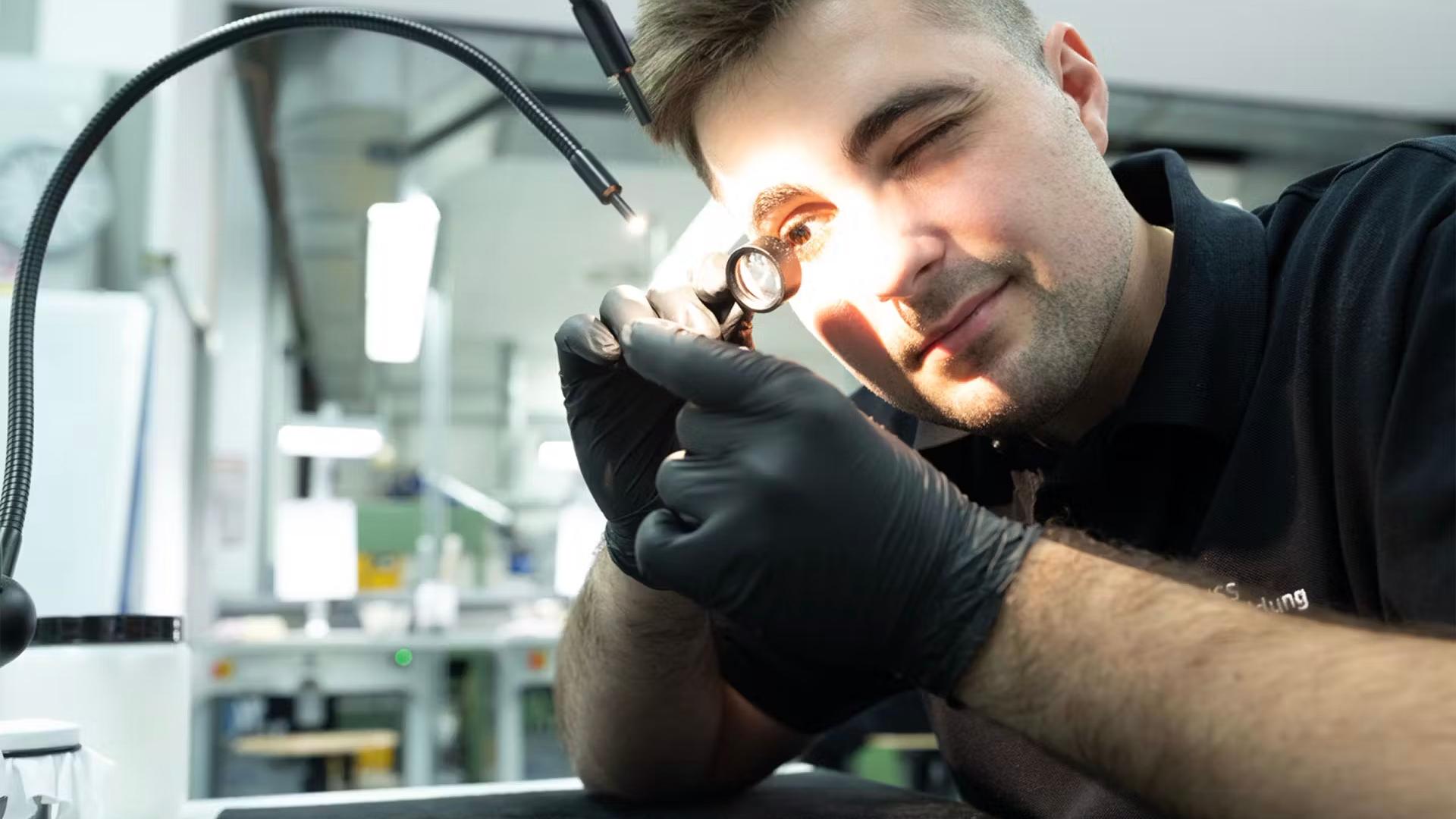 ZEISS Ausbildung Technisch Werkstoffprüfer