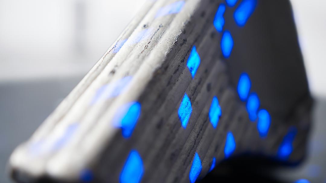 A close-up of a metal measurement object