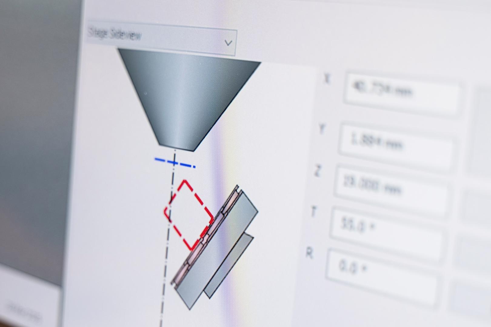 Computer screen displaying a 3D model and measurement interface from a ZEISS software for precise optical or metrological analysis.