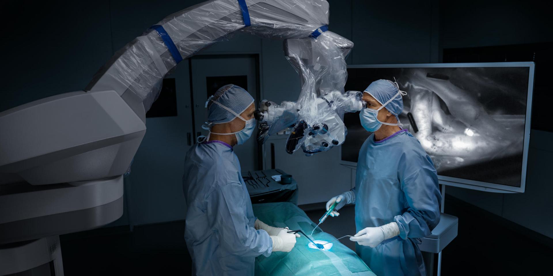 Intraoperative fluorescence imaging in reconstructive surgery