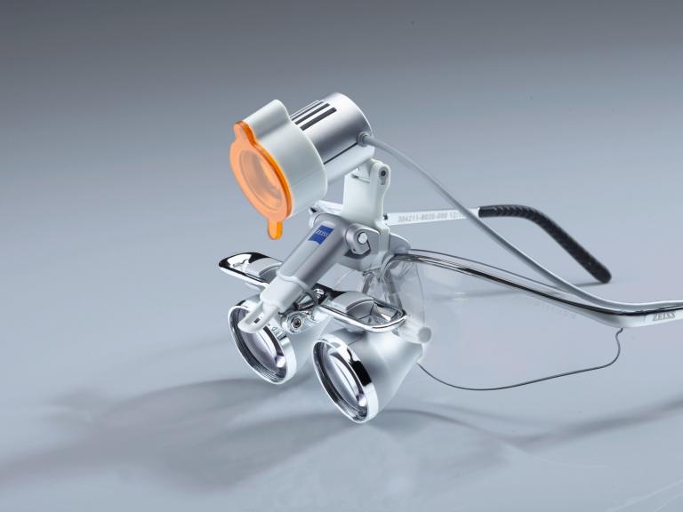 Lupas médicas ZEISS EyeMag