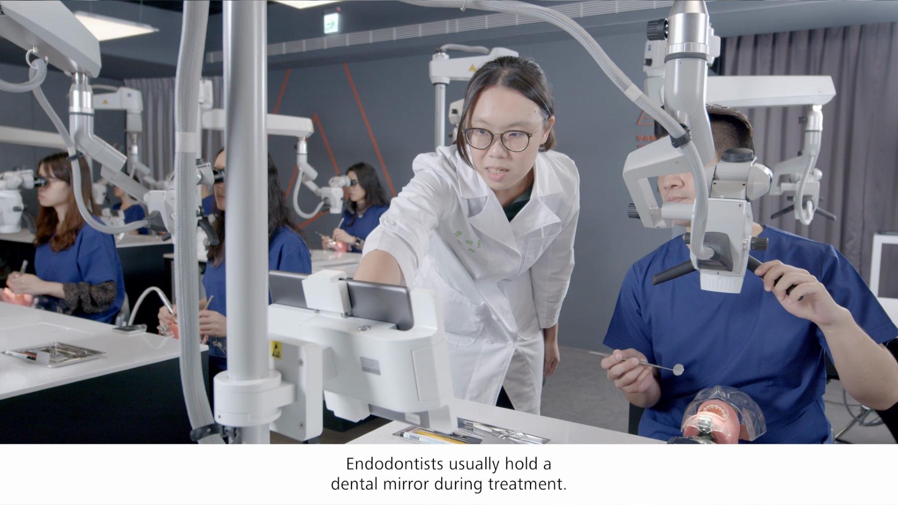 Benefits of using ZEISS EXTARO 300 for clinical treatments and training courses.