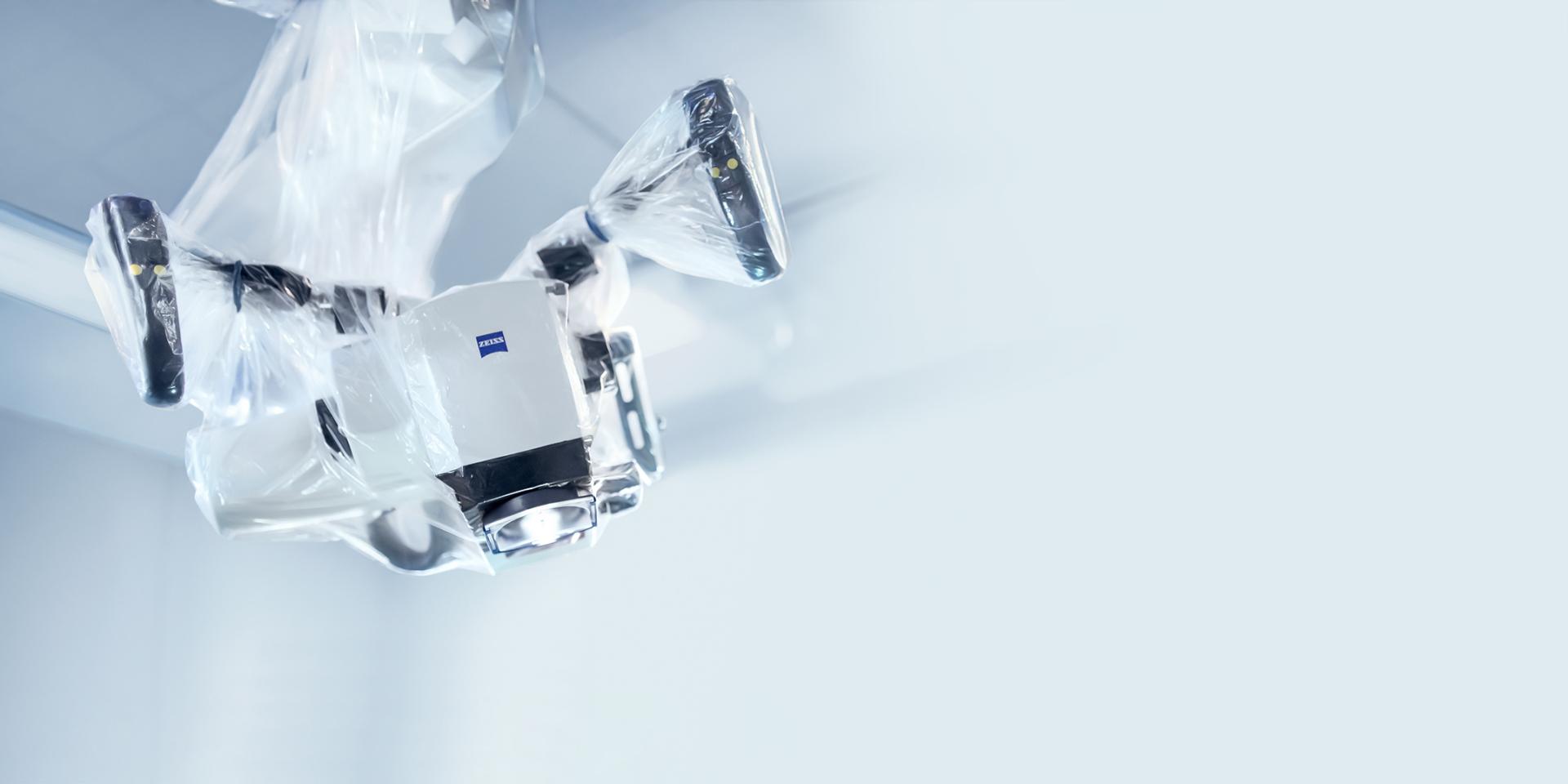 ZEISS KINEVO 900 & QEVO Neurosurgical Visualization Microscope