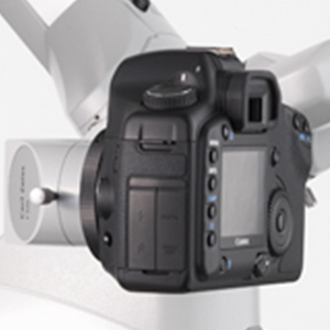 Adaptateur pour appareil photo reflex mono-objectif (SLR)