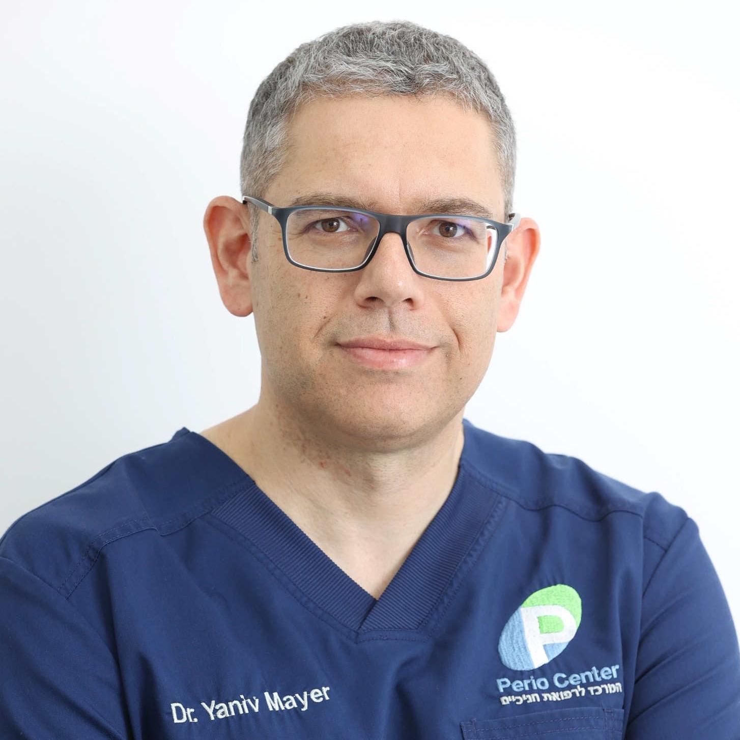 Yaniv Mayer, D.M.D, Periodontista