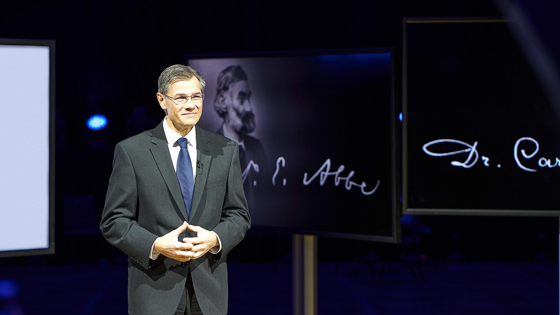 ZEISS Group President and CEO Dr. Karl Lamprecht during the virtual event to mark ZEISS' 175th anniversary at the Volkshaus in Jena.