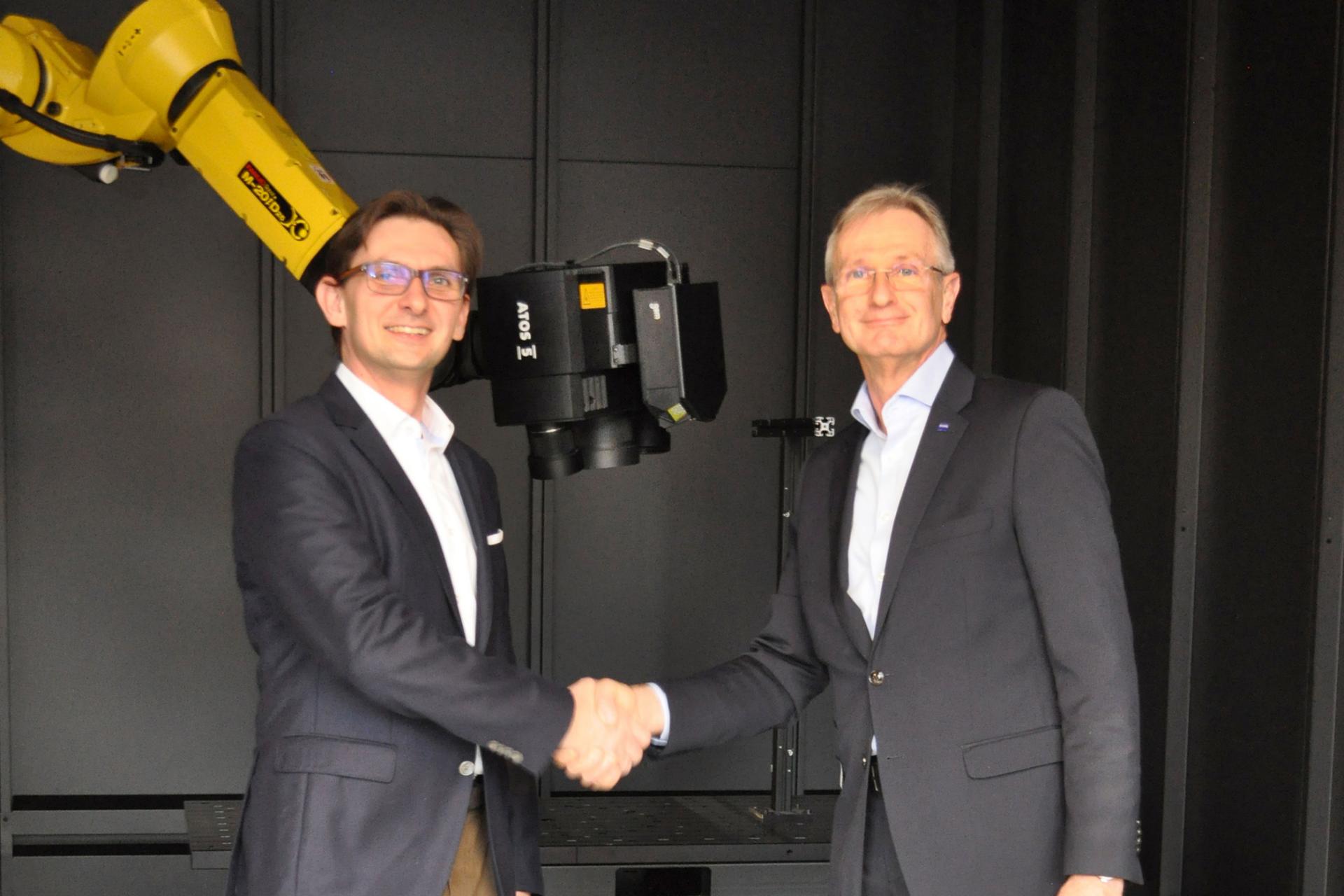 Marek Radke (left) and Michael Hubensack.