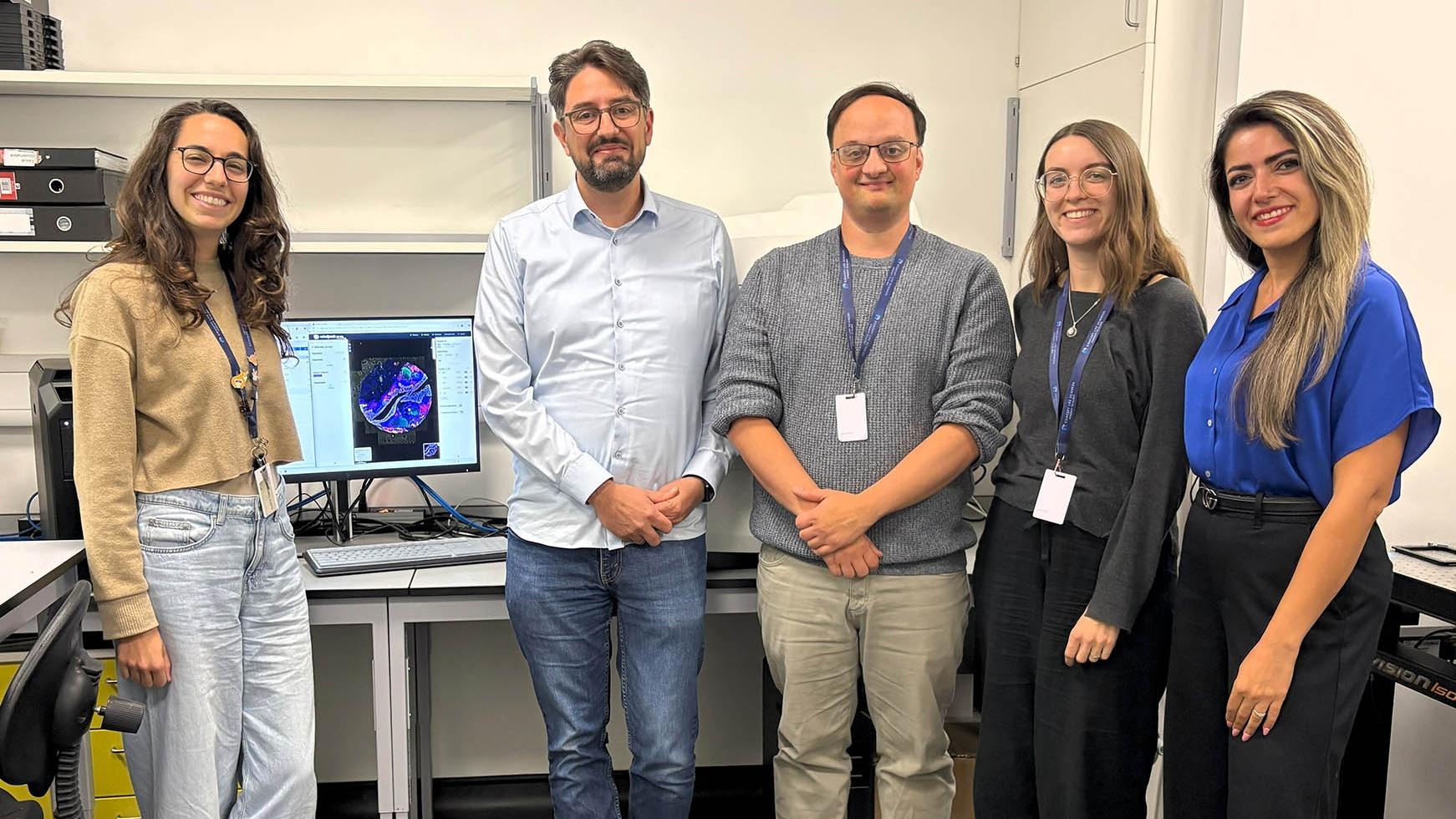 Driving innovation in spatial biology – from left: Giulia Tagliavini (CLS), Moritz Widmaier (ZEISS), Christopher Mills (CLS), Lydia Blackburn (CLS) and Sherry Derakhshani (ZEISS).