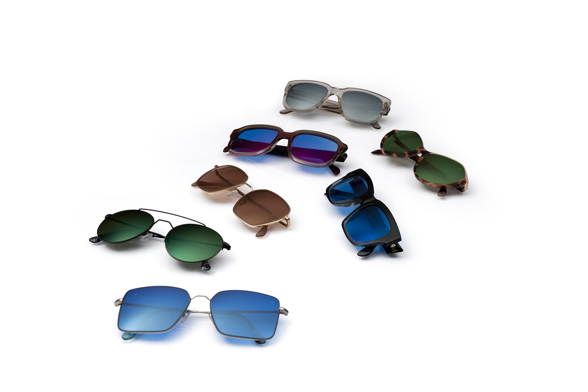 New photochromic colours and style options