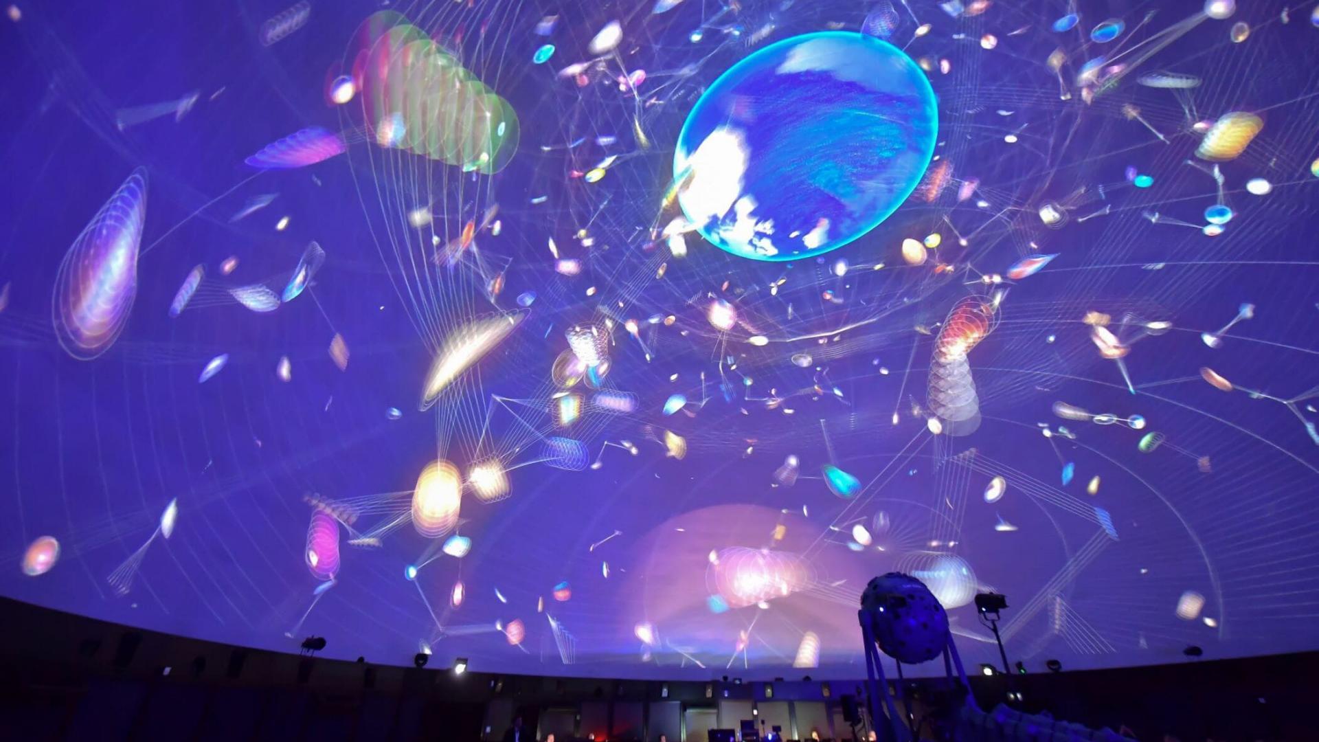 Fulldome animation for 100 years of planetariums