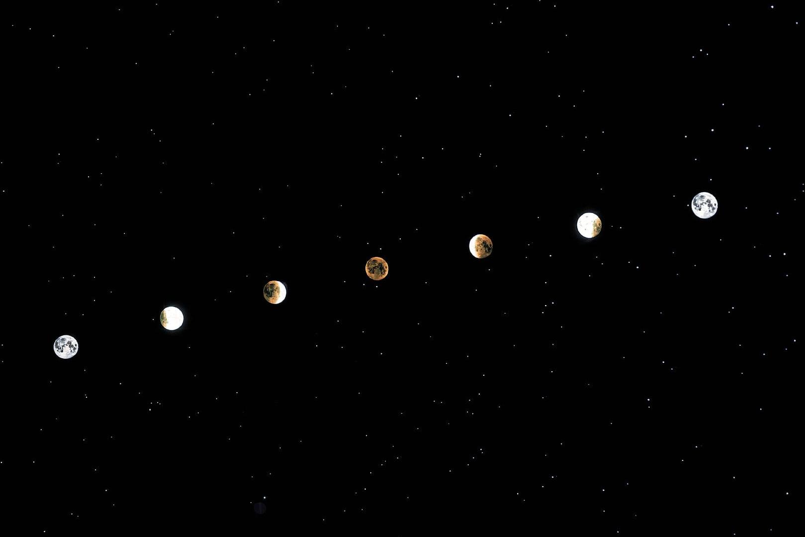 ZEISS UNIVERSARIUM Phases of the Moon