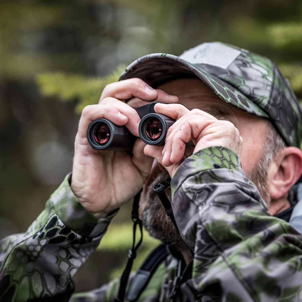 ビッキー ZEISS Victory Pocket | The compact companion