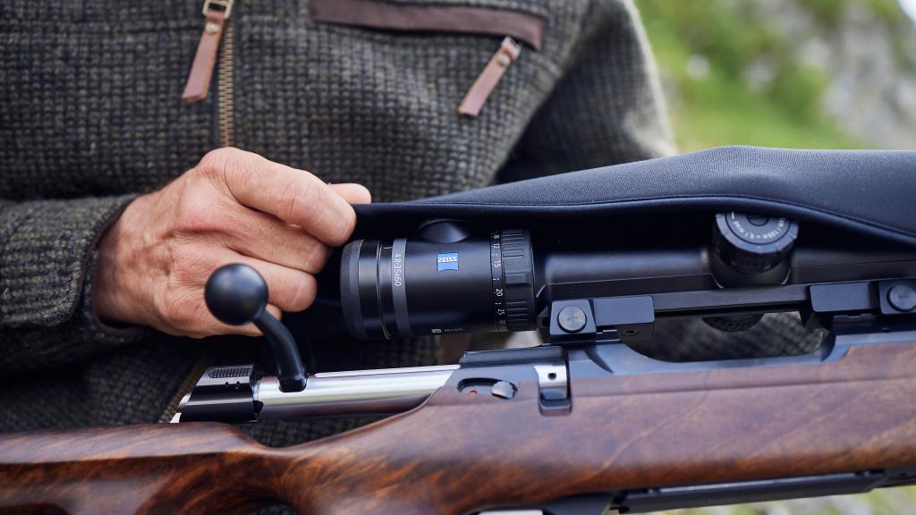ZEISS V8 | The most versatile riflescope.
