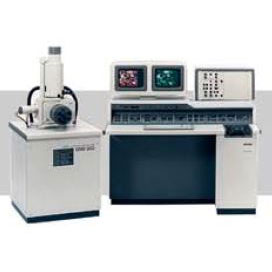 1985 - ZEISS launches the first fully digital SEM, the DSM 950.