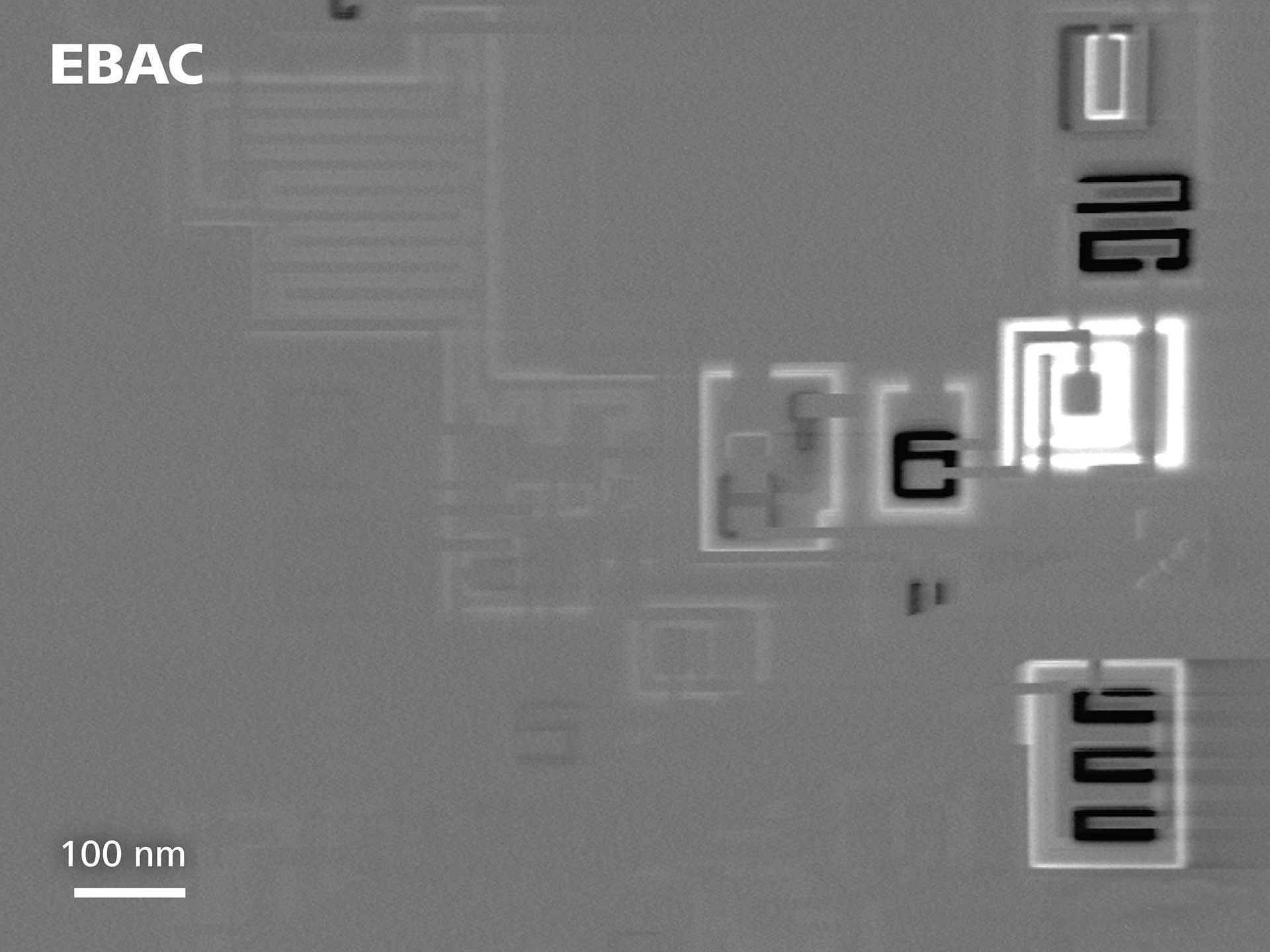 EBAC mit Nanosonde eines analogen IC