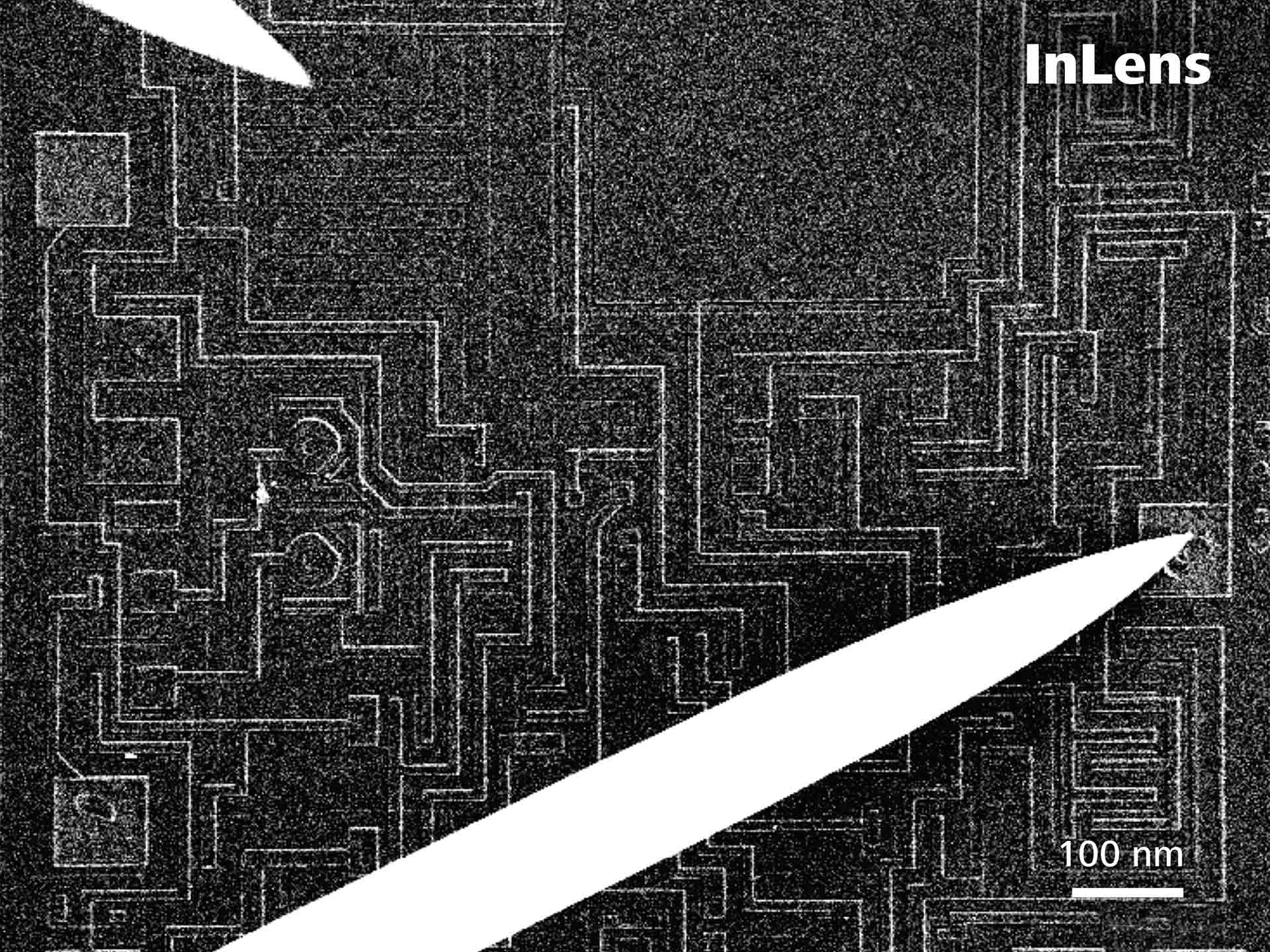 模拟IC的InLens纳米探测图像