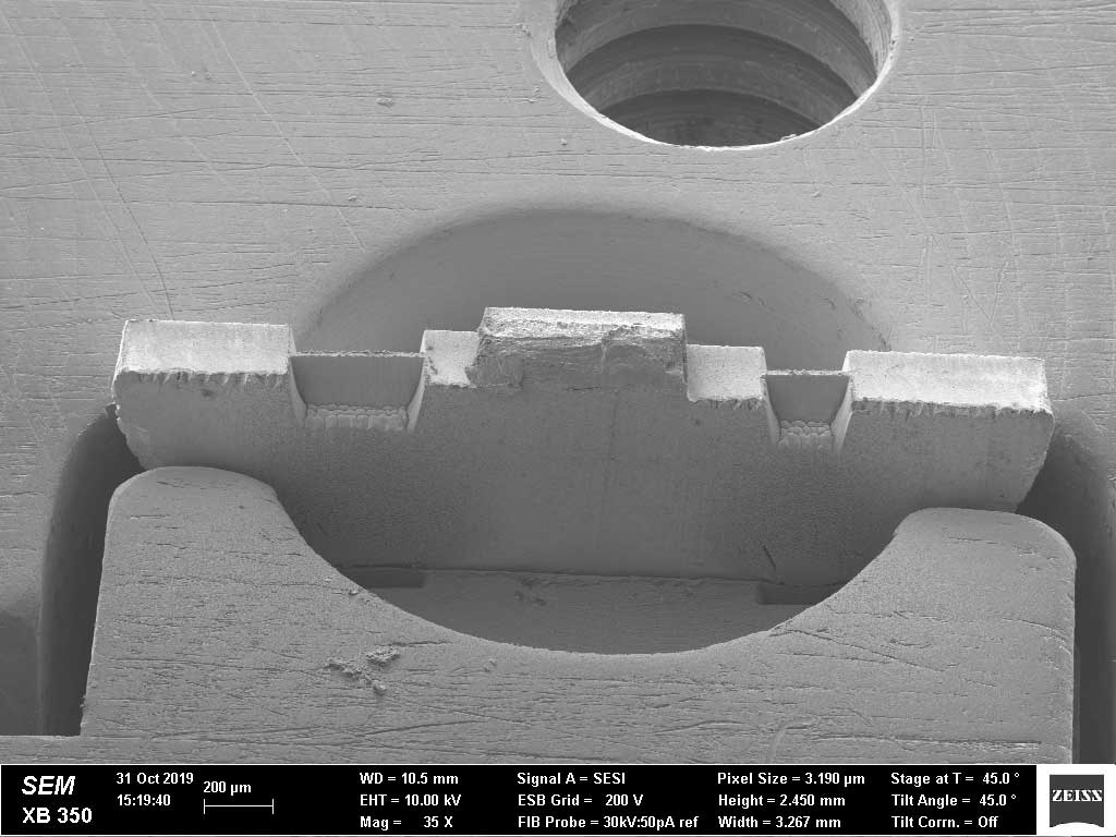 Imagerie 3D à l'échelle nanométrique des éléments enfouis