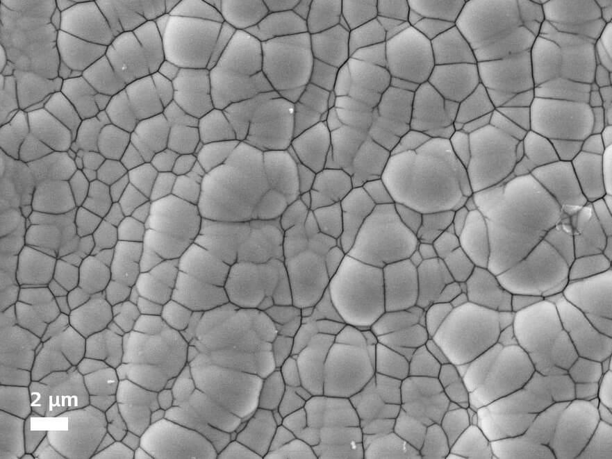 Corroded Nickel layer imaged with secondary electrons.