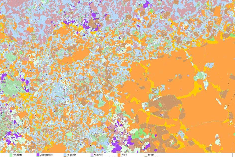 Mineral de sulfuro de níquel. Mapa EDS de minerales con Mineralogic, anchura de la imagen 3,1 mm. Muestra: cortesía de la Universidad de Leicester, Reino Unido.