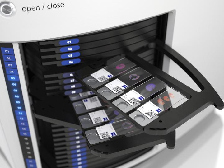 High performance high-through slide scanner for fluorescence imaging 