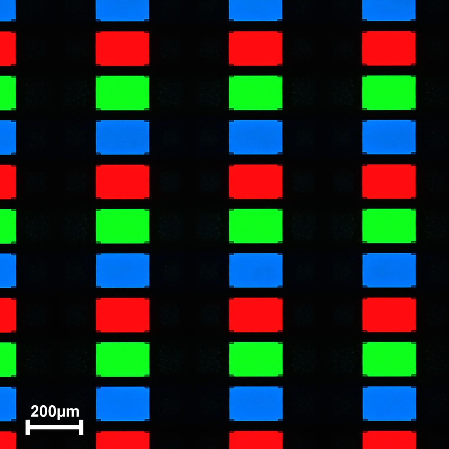 TFT显示屏，明场，透射光，红色、绿色和蓝色子像素