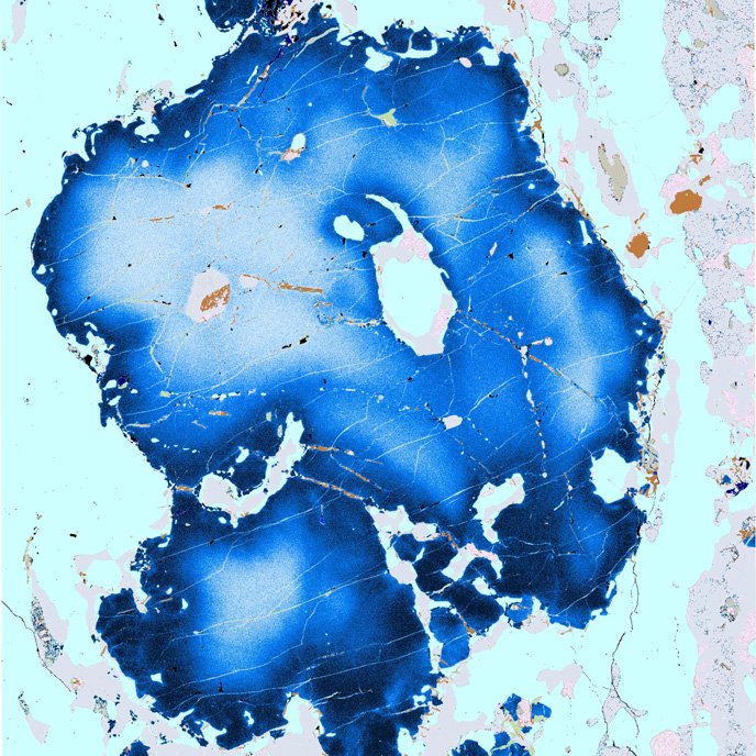 使用蔡司SEM和Mineralogic 2D进行CHEMera成像，此成像结合了地球化学变化与相识别表征。样品为来自苏格兰格莱内尔格的石榴石-蓝晶石片麻岩变质岩
