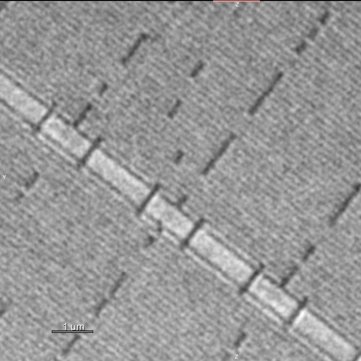 Capa metálica de microprocesador de proceso de 10 nm. Imagen captada con Xradia 800 Ultra. 