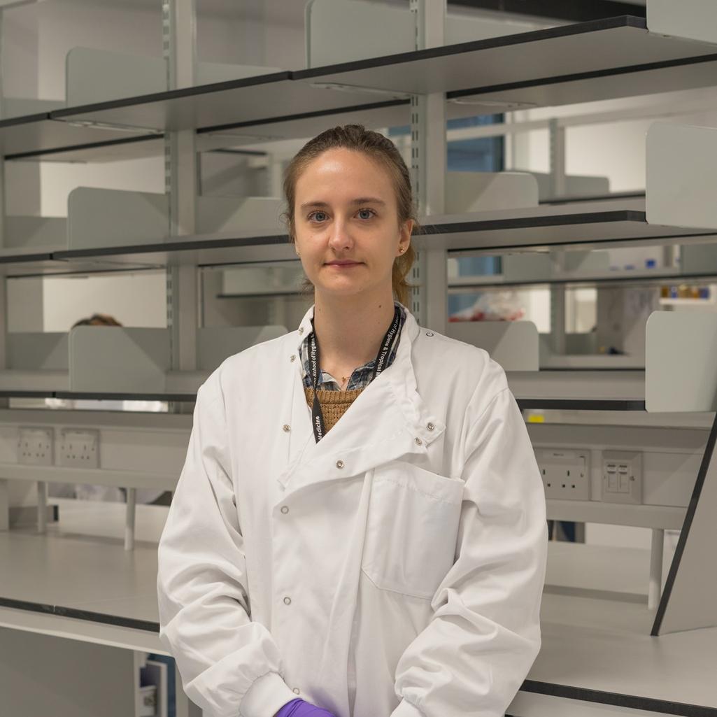 Dr. Margarida Castro Gomes, Postdoctoral Researcher working with AI-assisted high content and high throughput microscopy