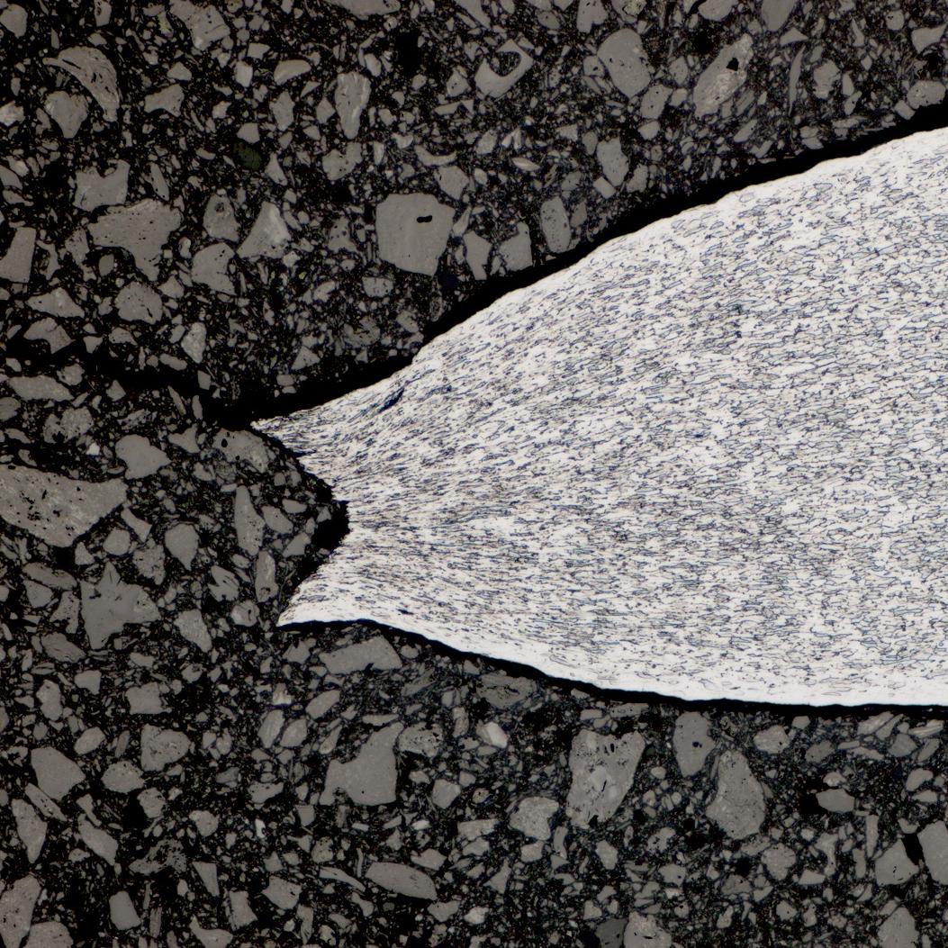 Sectional view of the ductile fracture due to thinning after elongation, imaged using ZEISS Axio Imager 2 optical microscope