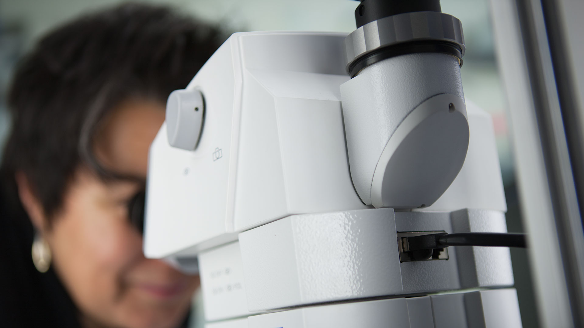 Scanning Stereo Microscopy