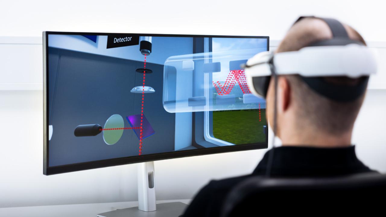 Microscopes Using Vr Training and Education around Your ZEISS Microscope