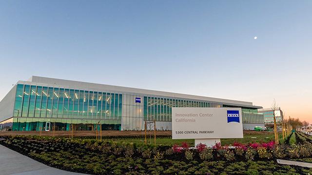 Building of the location Dublin of ZEISS Semiconductor Manufacturing Technology