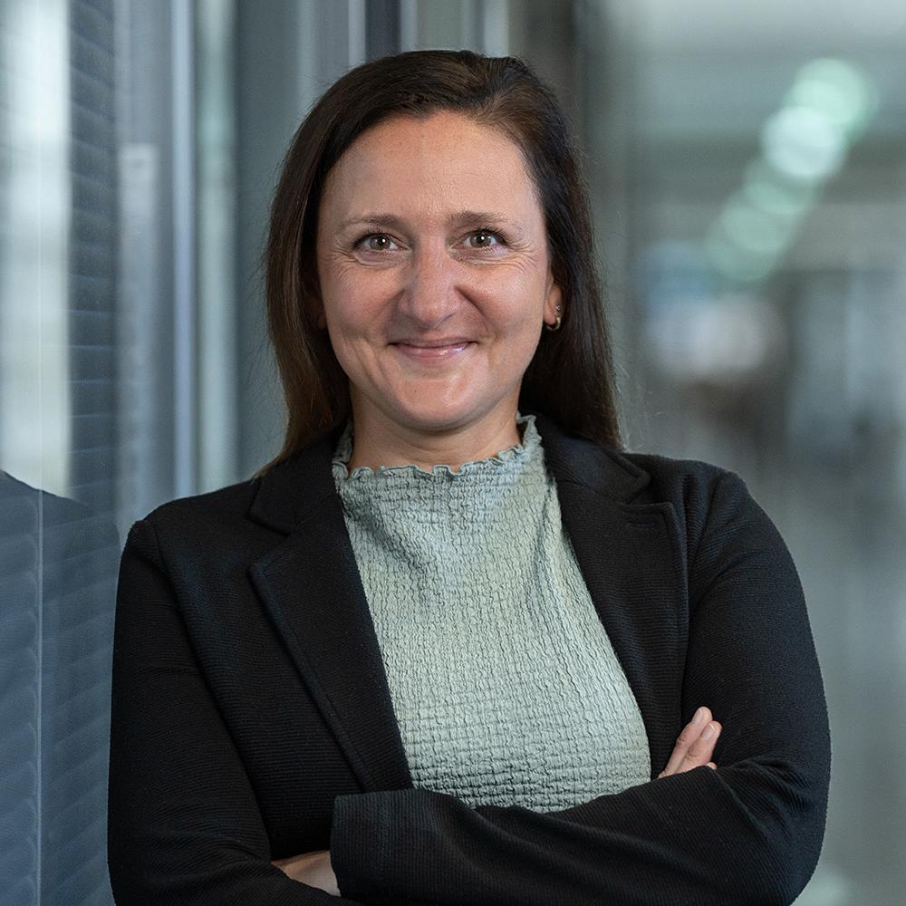 Portrait of Dr. Karoline Piegdon Head of ZEISS Process Control Solutions