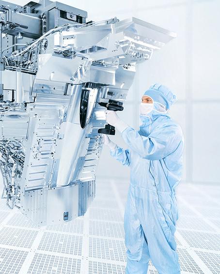 EUV illumination system from ZEISS SMT 