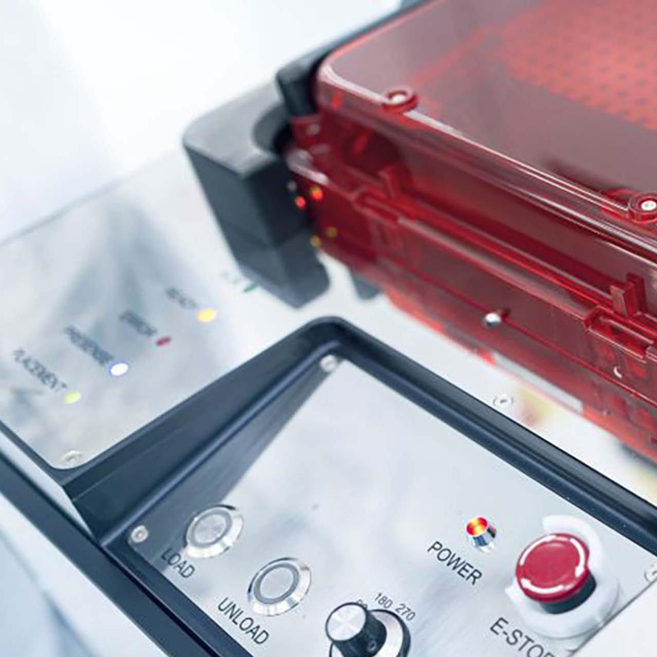 Photomask in the ZEISS qualification tool AIMS 1x