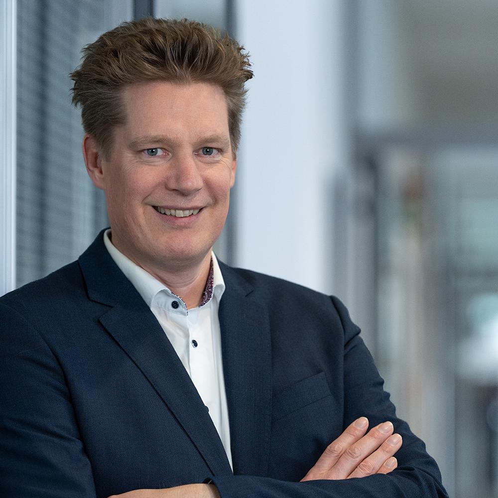Portrait picture of Christoph Hensche