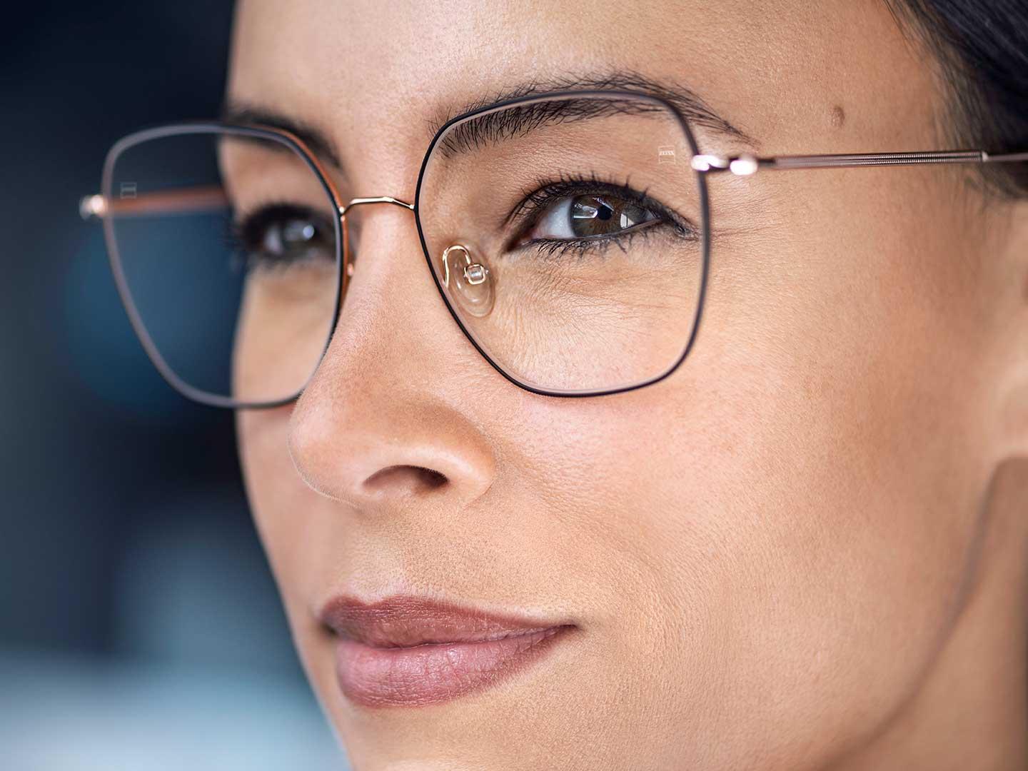 Sunglass-level darkness outdoors and perfect clarity indoors
